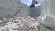 Beytüşşebap dağlarında 7 metrelik karla zorlu sınav