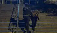 Kayseri polisi uyuşturucu suçlusunu evinde yakaladı