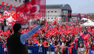 Şehitkamil’de binlerce kişi aynı anda şarkı söyledi