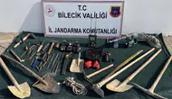 Bilecik’te define avcılarına jandarmadan baskın