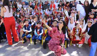 Yunusemre’de miniklerden unutulmaz 23 Nisan gösterisi