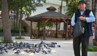 Bayramda herkes tatile gitti o güvercinlerin başına koştu