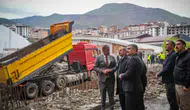 Hakkari merkezde inşaat kazısı binaları tehlikeye attı