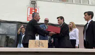 Şehitlerin emaneti Konya Lisesi'nde dalgalanacak