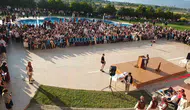Burhaniye’de öğrenciler için çifte mezuniyet heyecanı yaşandı