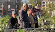 Yüksekovalılar bayram sabahını sevdiklerinin kabri başında karşıladı