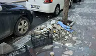 Küçükçekmece’de binanın dış cephesi sokağa uçtu