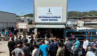 İzmir'de kurban telaşı sabahın ilk ışıklarıyla başladı