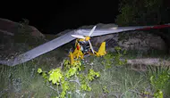 Kapadokya üzerinde uçan microlight arızalanınca pilot zorunlu iniş yaptı