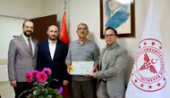 Kayseri Devlet Hastanesi 43 yıllık çınarını uğurladı