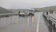 Erzurum yolunda beş araç birbirine girdi