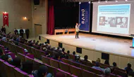Üniversitede beyin oyunları Bilim mizahla anlatıldı