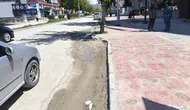 Van İskele Caddesi çukurlar yüzünden geçilmez hale geldi