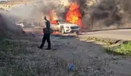 Gaziantep yolunda lüks araç bir anda küle döndü