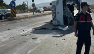 Mersin'de öğrenci servisi devrildi Bir öğrencinin durumu ağır