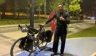 Fransız gezgin bisikletiyle Karaman sokaklarını keşfediyor