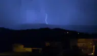 Bartın semalarında geceyi bölen şimşekler
