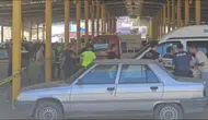 Söke'de pazar yerinde otomobile silahlı saldırı