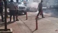 Alanya'da seyir halindeki araç alev aldı