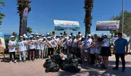 Kuşadası sahilinde çevre temizliği seferberliği