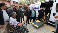 Sivas Belediyesi engelli vatandaşlar için yeni ulaşım aracını devreye aldı