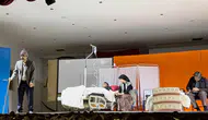 Kırık Işıklar oyunu bağımlılık sorununa sahneden dikkat çekti