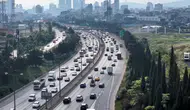 Bayram yolculuğuna çıkanlar İstanbul trafiğini kilitledi