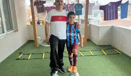 İzmirli babadan oğluna balkon sahası sürprizi