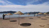 Marmaris sahillerinde ücretsiz yaz hazırlığı başladı