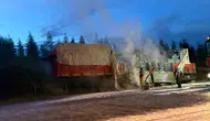 Pursaklar çevre yolunda yanan kamyon paniği