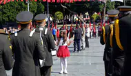 Antalya gençlik bayramını meydanlarda coşkuyla karşıladı