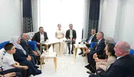Bakan Tekin Erzurumda genç çiftin yüzüklerini taktı