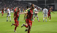 Karşıyaka'nın golcüsü Ömer Faruk kararını vermek için bekliyor