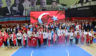 Muğla’nın şampiyon gençleri 19 Mayıs töreninde ödüllerini aldı