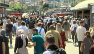 Bayram öncesi Eminönü’nde adım atacak yer kalmadı