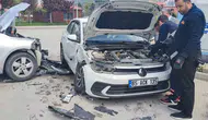 Van İpekyolu’nda otomobiller çarpıştı