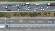 Bayram tatili için yola çıkanlar Düzce geçişinde trafiği kilitledi
