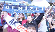 Denizlili gençler Kocaeli şöleninde gövde gösterisi yaptı