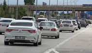 Kilit kavşak Kırıkkale bayram trafiğiyle yoğunlaştı