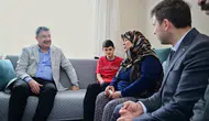 Eskişehir Valisi ev ziyaretinde engelli Mehmet ve ailesiyle buluştu