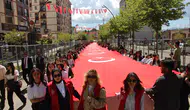 Şırnaklılar 107 metrelik bayrakla caddelere döküldü