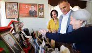 Muğla Valisi şehit ailesiyle bayramlaştı