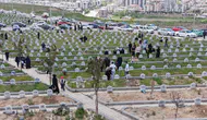 Sivaslılar bayram öncesi yakınlarını ziyaret etmek için mezarlıklara koştu