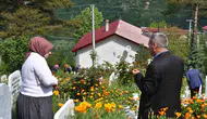 Sakaryalılar arefe günü kabristanlara akın etti