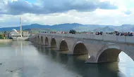 Osmancık sokakları 19 Mayıs için motosiklet sesleriyle yankılandı