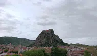 Afyonkarahisar soğuk yağmurla güne başladı