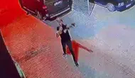 Adana'da korku dolu anlar Silahı tutukluk yapınca kısa süreli panik yaşadı