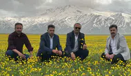 Yüksekova’da aynı anda hem kış hem bahar yaşanıyor