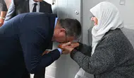 Vali Yılmaz bayramda kapı kapı dolaşıp yaşlıları yalnız bırakmadı