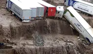 Doğu Akdeniz'de bayram günü sel baskını